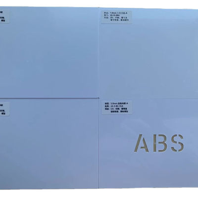 Material ambiental Hoja de plástico ABS certificada ISO9001 con espesor personalizado para grabado y formación al vacío