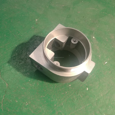 Molde de fundición a presión de zinc y aluminio con diseño personalizado para 3 millones de disparos y tolerancia de 0,01 mm para productos domésticos