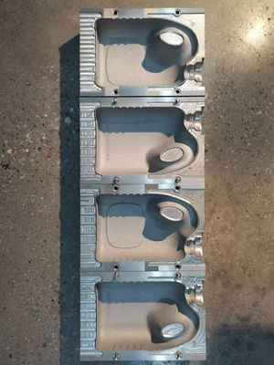 Molde de soplado de cubo de plástico para botellas de vino y bebidas de agua mineral