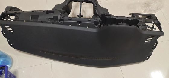 Molde de inyección de plástico para automóviles polacos para partes interiores y exteriores Fabricante de moldes de automóviles