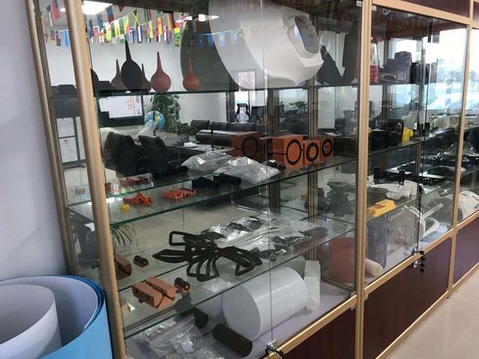 Productos de plástico a medida fabricados con tecnología de pulido/texturado por inyección P20/718/738/NAK80/S136 Material de molde