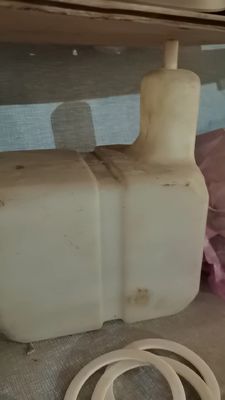 Contenedor de gas/combustible de plástico de forma especial a medida fabricado por un servicio profesional de procesamiento de moldeo para HDPE/LDPE/PP