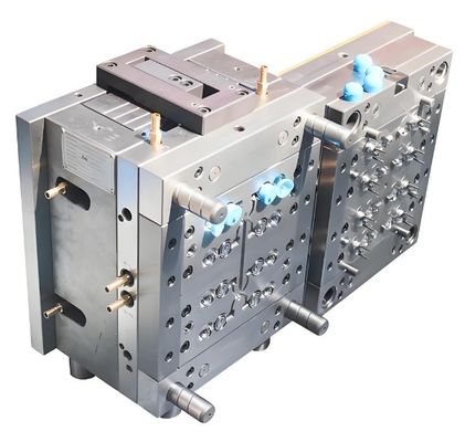 P20/718/738/NAK80/S136 Molde de inyección de plástico y molde de inyección con 250000-300000 inyecciones Vida útil del molde y tratamiento de la superficie de pulido