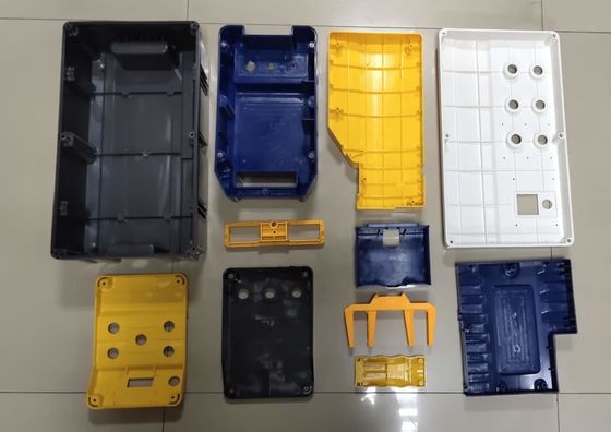 Ventaja de 32 años de experiencia en moldes de inyección de plástico personalizados para productos ABS