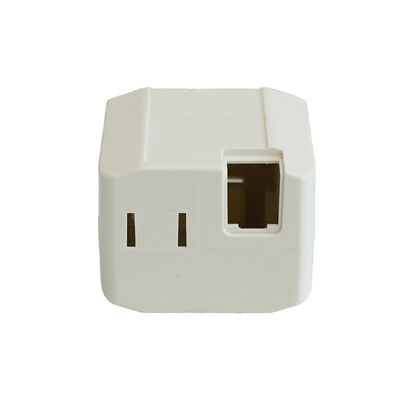 Productos electrónicos aislados blancos mate para dispositivos de fuente de alimentación